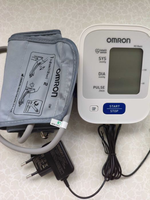 Тонометр Omron M2 Basic HEM-7121-ARU автоматичний з мережевим адаптером (стан нової речі)