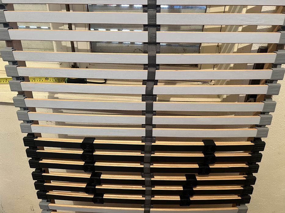 Estrado ripas Ikea