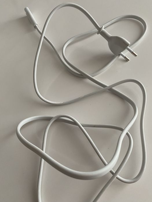 Кабель живлення Apple