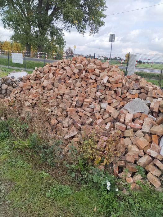Gruz za darmo cegła