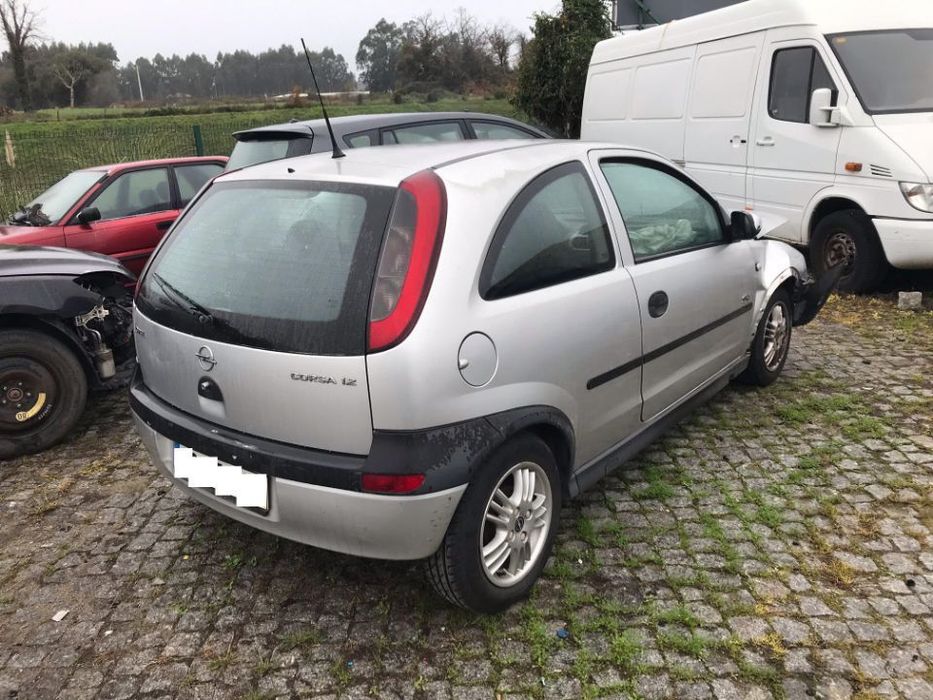 Opel Corsa C 1.2 3P 2002  - Para Peças