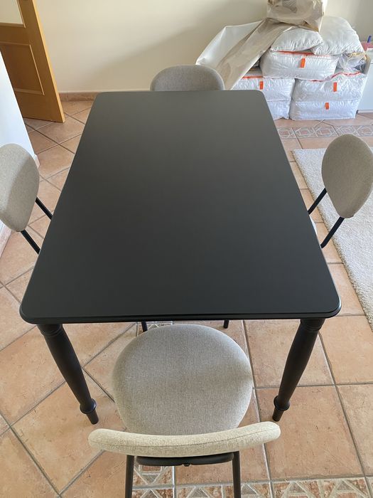 Mesa nova 100€ ikea
