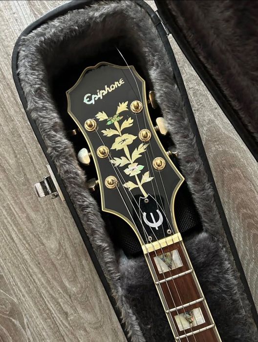 Guitarra Eléctrica Epiphone Sheraton Ii