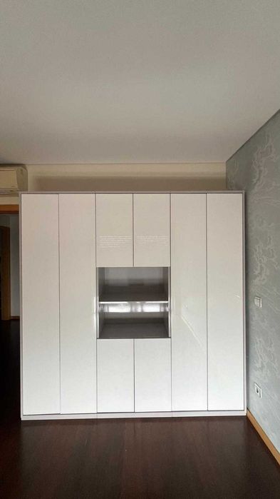 Armário moderno e funcional para Quarto/Escritório/Sala