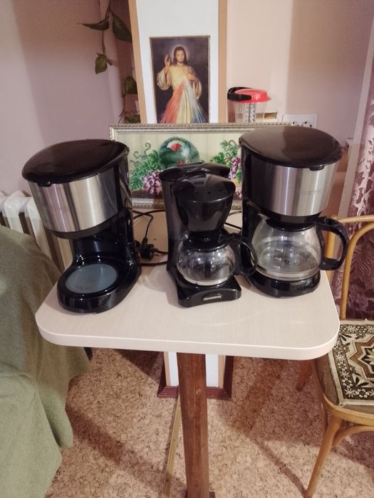 Продається три кавомашинки! Під ремонт ! За всі кавомашинки 500грн!