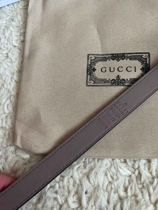 Od ręki pasek GG, Gucci, beige, komplet firmowy