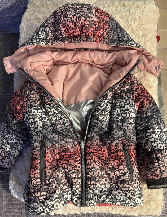 Casaco inverno menina reversível da marca Boboli com capuz removível