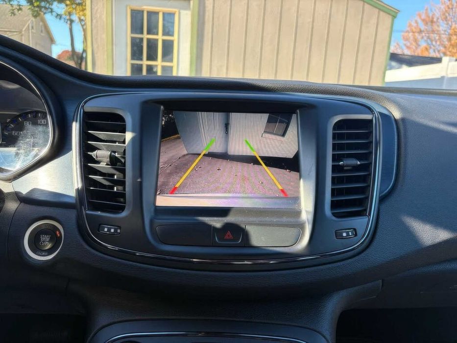 Chrysler 200 S      2015