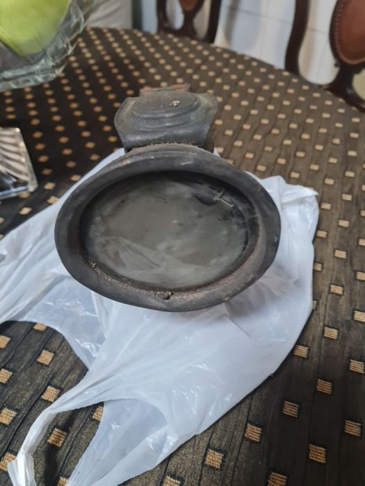 Vendo peça petromax para por nas bicicletas com mais de 100 anos . {Pe