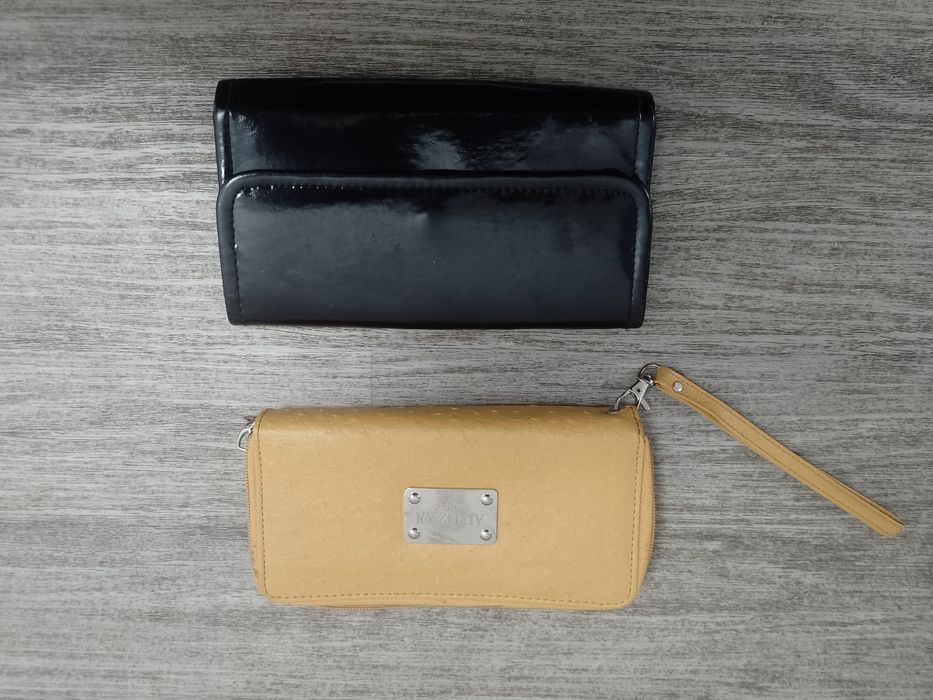 Sprzedam dwie torebki damskie .