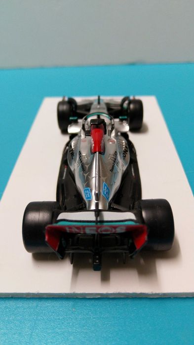 Mercedes - AMG W13 E Performance #63 Russell - Mundial Fórmula 1 2022 - Miniatura Bburago 1/43