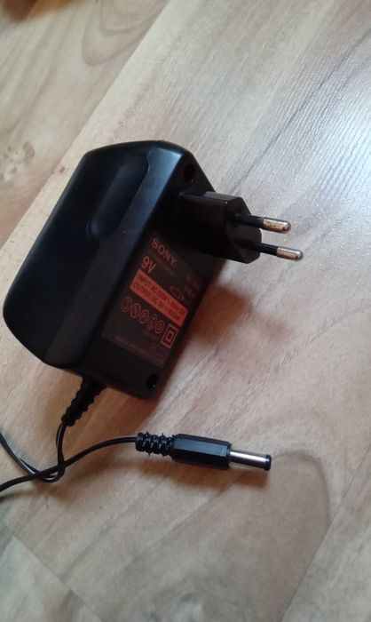 Универсальный адаптер(педали эффектов) Sony AC-96N 9W 9V 600mA Made in Japan