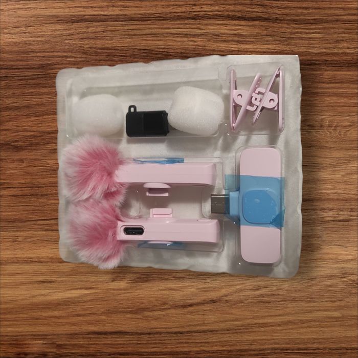 Dwa mikrofony kraftowe