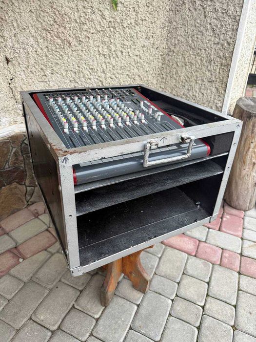 Продається пульт Allen  Heath ZED-12FX