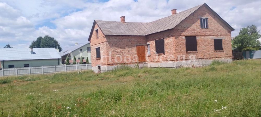 Новозбудований будинок у с. Корчин