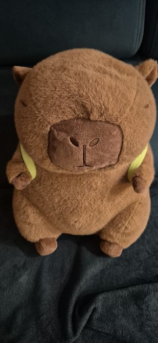 Kapibara z plecakiem ok 40 cm