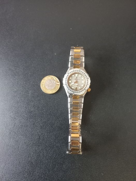 Zegarek damski kwarcowy