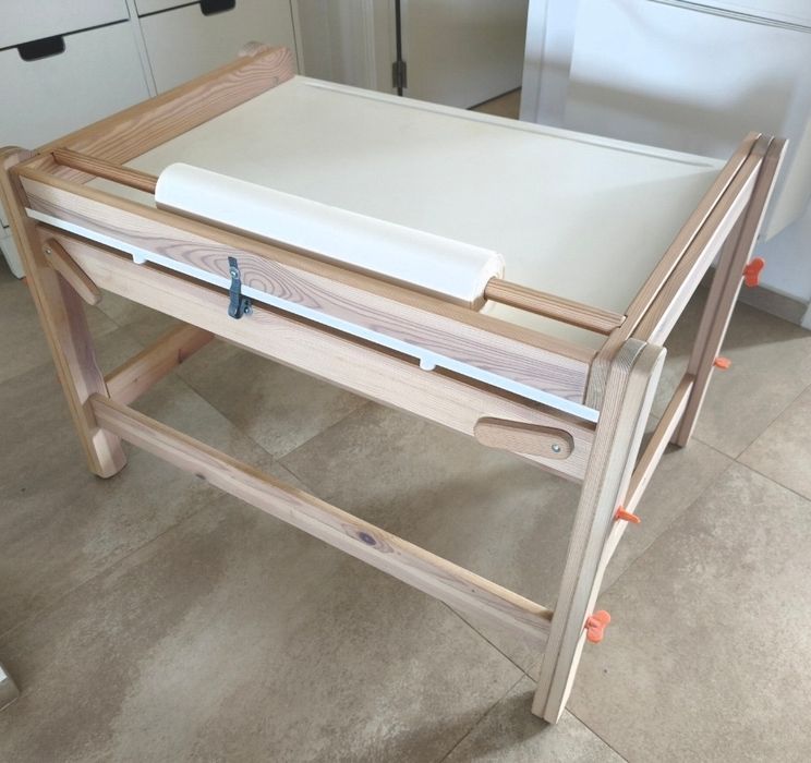FLISAT Secretária p/criança da IKEA