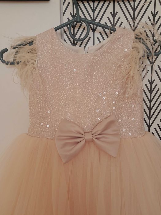 Сукня    на випускний