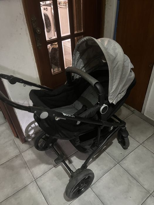 Carrinho usado como novo