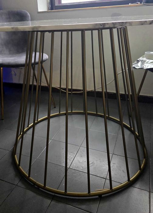 Mesa Jantar Redonda e 4 Cadeiras