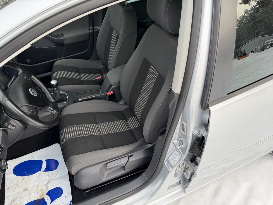 Volkswagen Golf V 1.6 Benzyna 102 KM | 2008 | Wersja UNITED