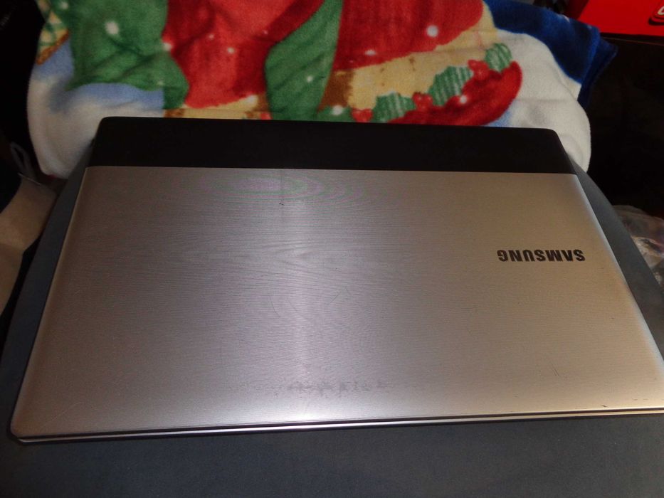 Laptop Samsung 17,
