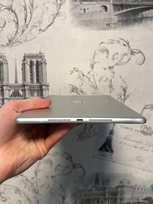 iPad 7 128gb LTE, з сімкою