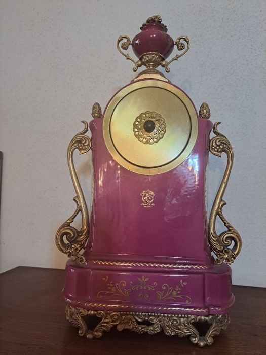 Relógio limoges rosa