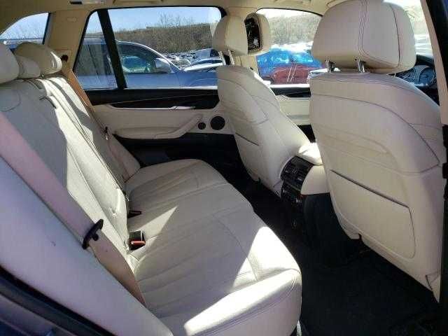 Автомобіль BMW X5 xDrive 2015 року з США