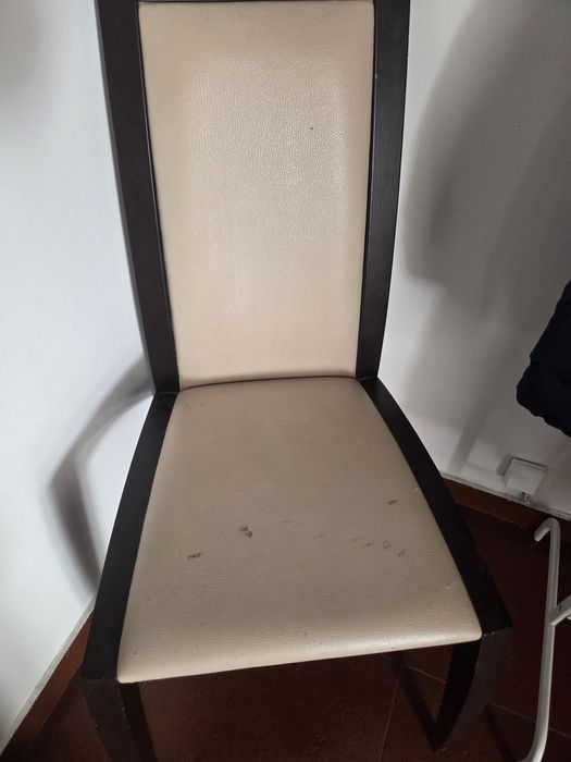 Mesa extensível madeira maciça + vidro temperado + 6 cadeiras