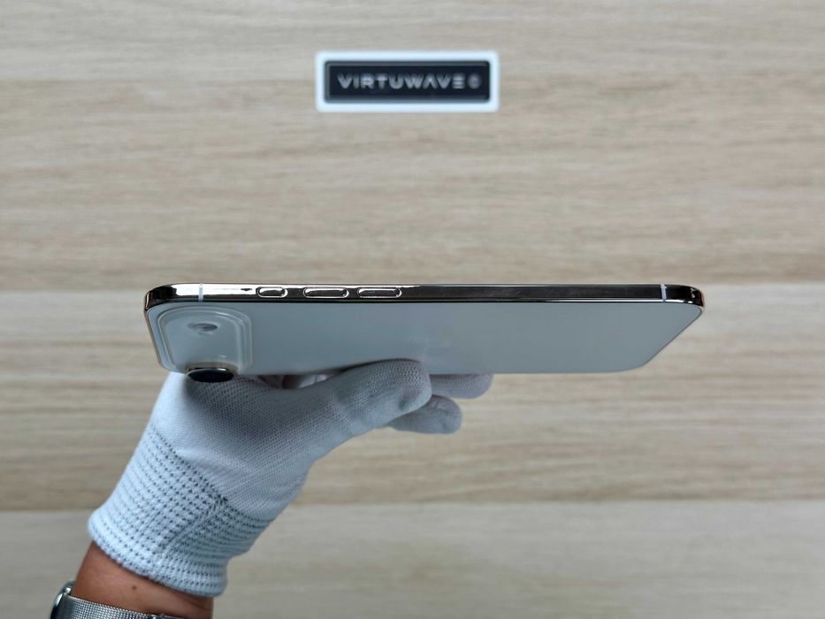 Atrapa iPhone Air – Złoty – Model ekspozycyjny