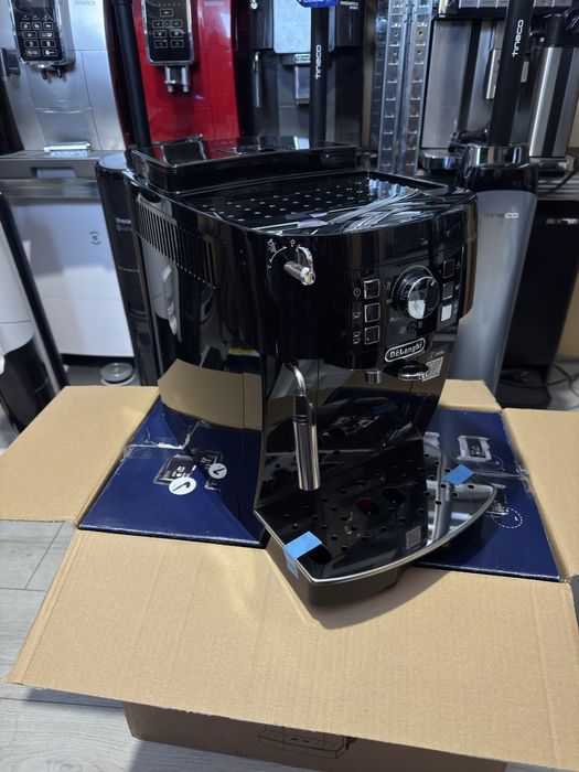 Кофемашина Delonghi ECAM 22.110 magnifica s