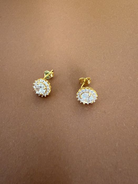 Brincos Semijoia banho ouro flor cravejada com zirconia