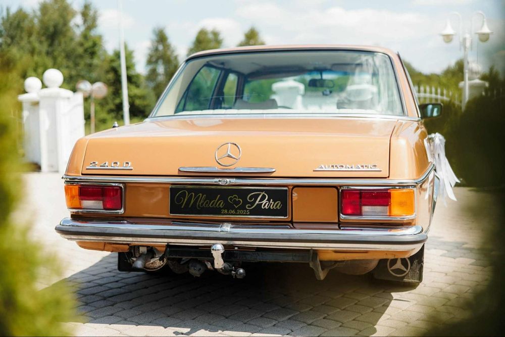 Auto do ślubu - Złoty Mercedes W115