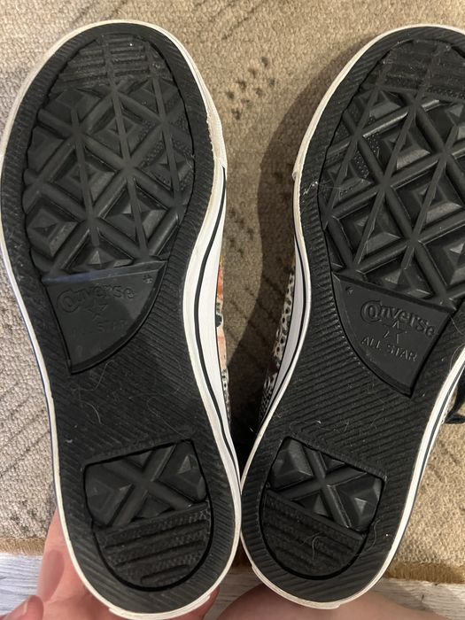 Продам кеды Converse