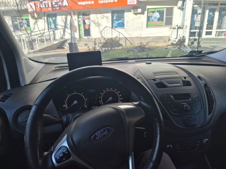Продам форд курьер