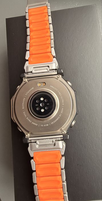 Amazfit T-rex Ultra 2 z dodatkami
