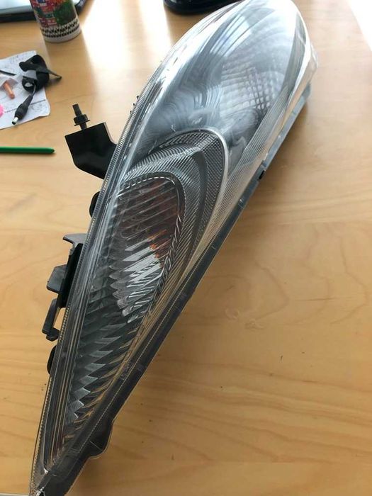 Farol direito Nissan Juke F15 (2010 a 2014) (ref. 261203YW0D)