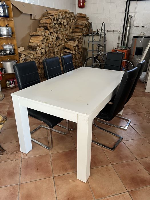 Mesa extensivel + 6 cadeiras