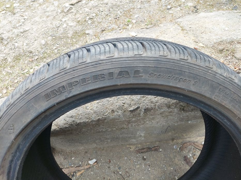 Комплект 4шт. різношироких шин Hankook R19 (225/40 та 255/35)