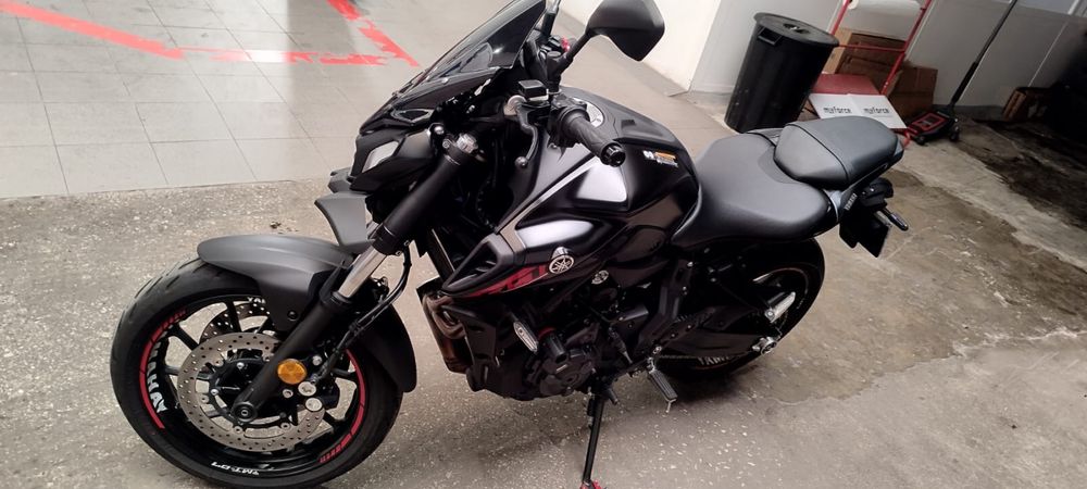 VENDO OU TROCO MT-07 2023/2024 por moto 1000cc