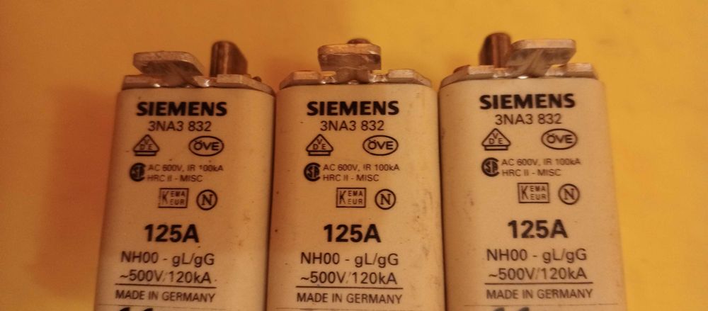 3 wkładki bezpieczniki Siemens 125 A