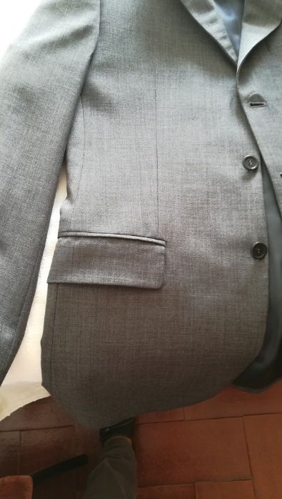 Fato cinzento Pierre Cardin