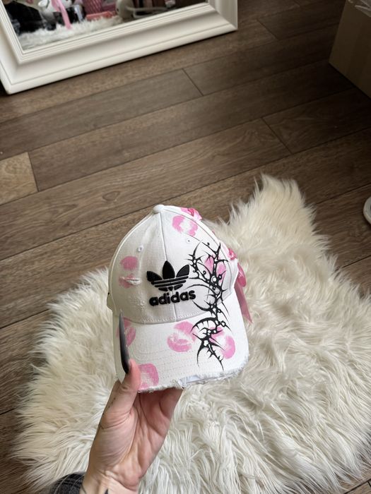 кастомная кепка адидас