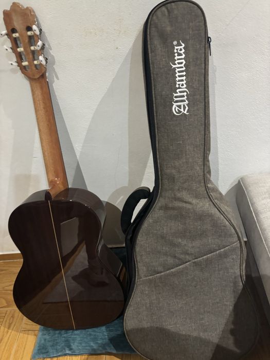 Guitarra Alhambra 3C 4/4 com saco alhambra