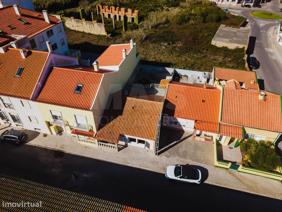 moradia T3 com quintal zona sossegada