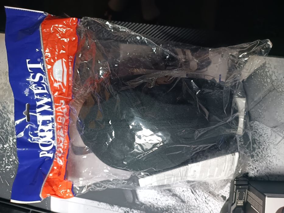 Продам захистну каску / кепку Portwest