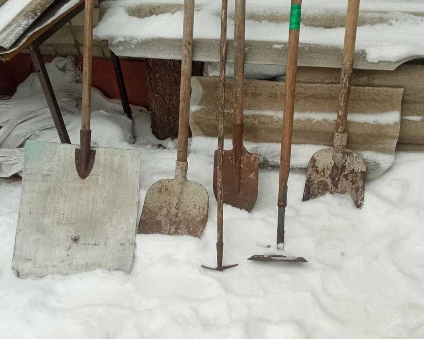 Лопаты, сапки, грабли, лопата для снега, лом, топор совдеп недорого