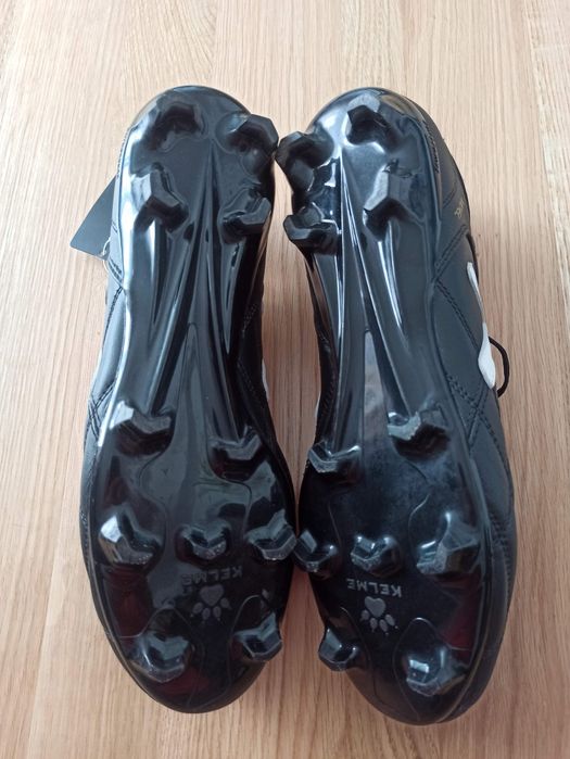 Buty piłkarskie kelme rozmiar 44